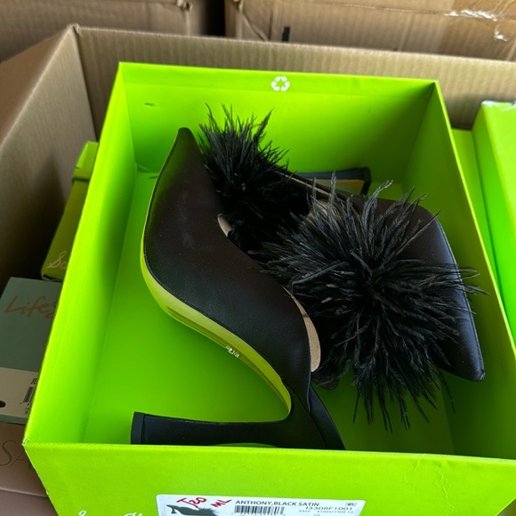 SAM EDELMAN ANTHONY BLACK SATIN MULE PUMP - Picture 2 of 9